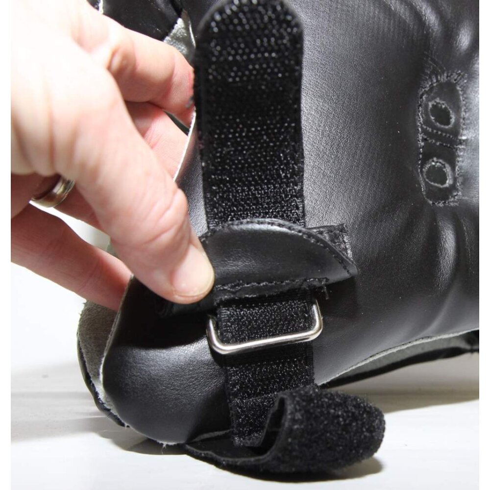 ANGEBOT des Monats - Kopfschutz Mach1 PU schwarz XXL
